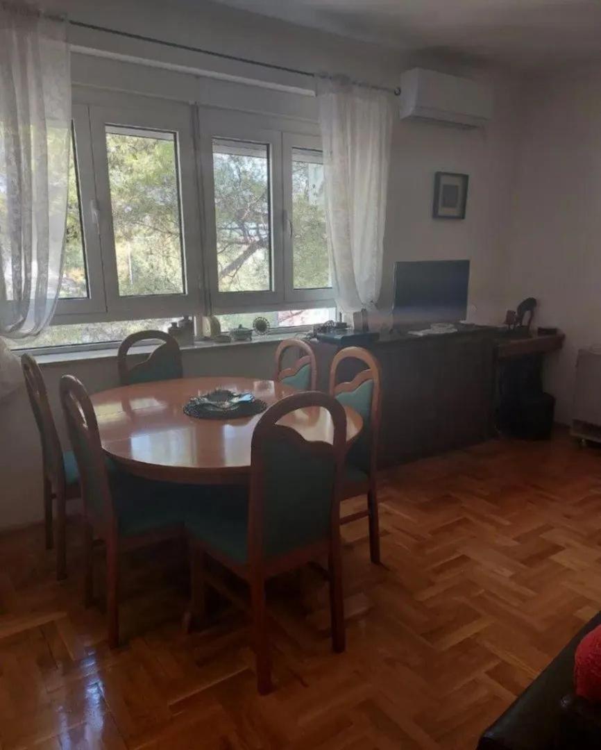 Apartment Music-Center, In The Center Of ポドゴリツァ エクステリア 写真